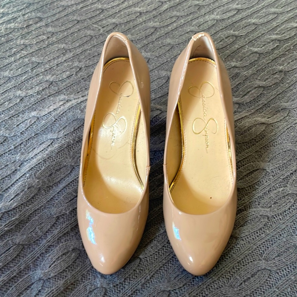 Jessica Simpson nude heels